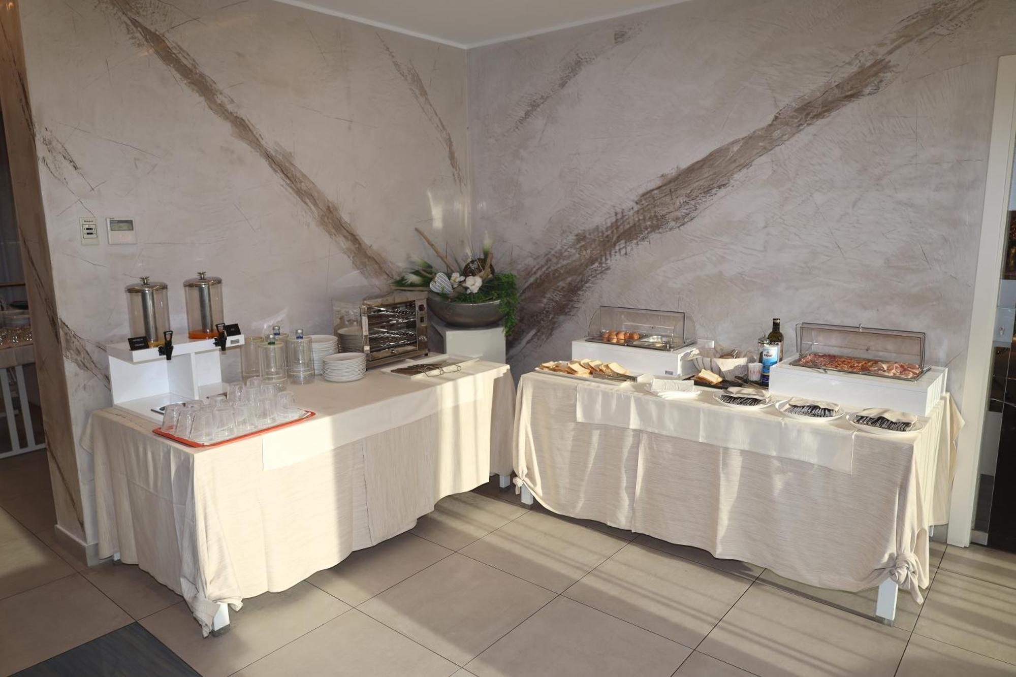One Hotel & Restaurant Dalmine Luaran gambar
