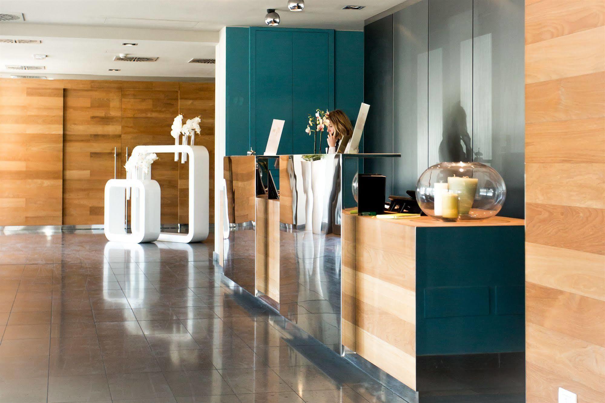 One Hotel & Restaurant Dalmine Luaran gambar