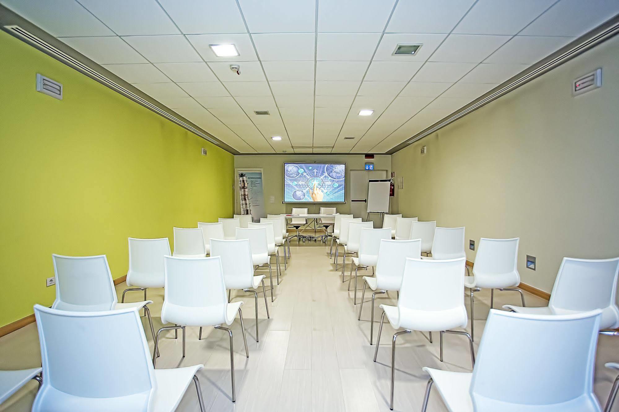 One Hotel & Restaurant Dalmine Luaran gambar